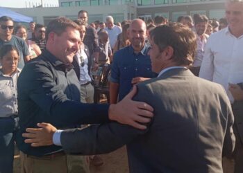 Bouvier acompañó a Kicillof en su visita a San Pedro