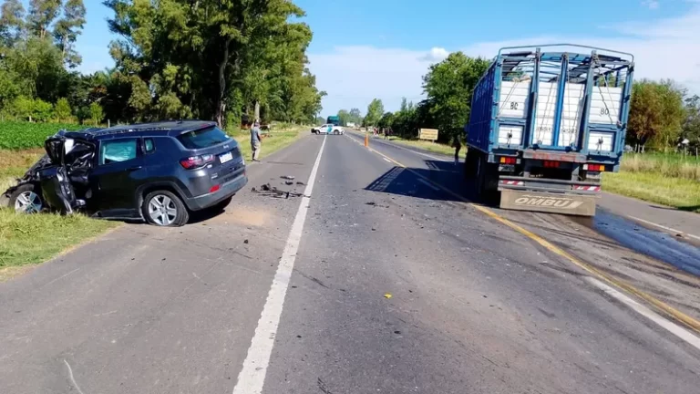 Tragedia en la ruta: fallecen dos pergaminenses en un choque en Chacabuco