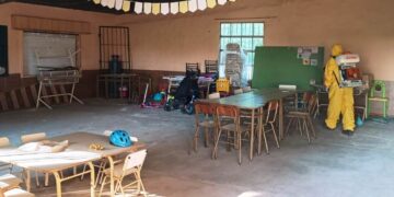 Empezaron las tareas de desinsectación antes del inicio de clases