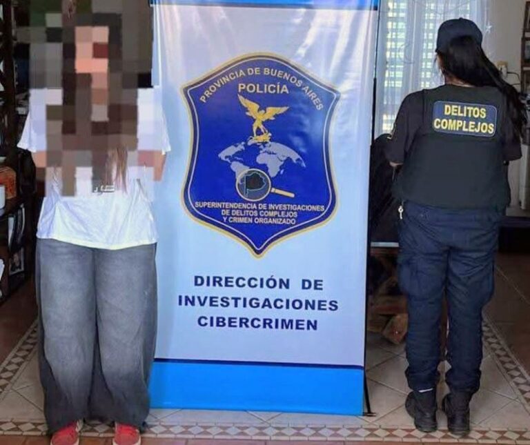 Le hackeó el Instagram a su ex novio y la detuvieron