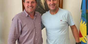 Bouvier entregó un subsidio al Centro Conín Arrecifes