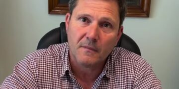 Intendente Bouvier: “No se sacarán todos los bolardos”