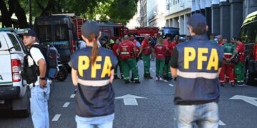 Atentados con explosivos en Gendarmería y en Mercado Libre: hay heridos