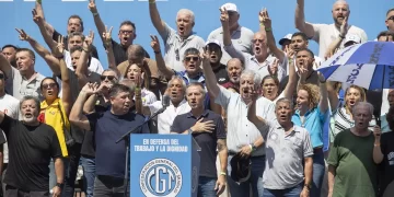 La CGT convocó a un paro general contra la reforma laboral