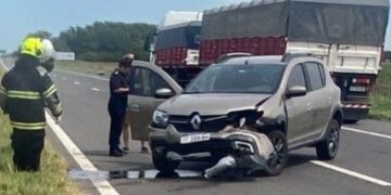 Chocó sola en la autopista 8