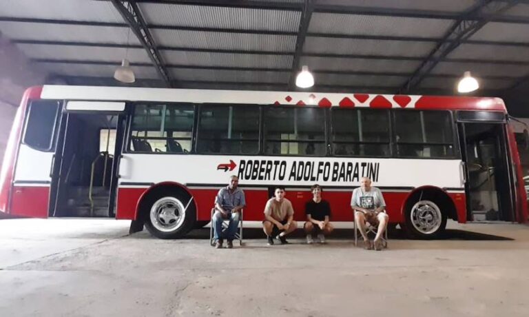Deja de funcionar el transporte a la Escuela Agraria