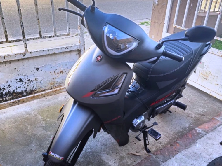 Robaron una moto estacionada en el Balneario