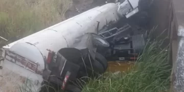 Otra tragedia vial: un camionero muere en un vuelco en Pergamino