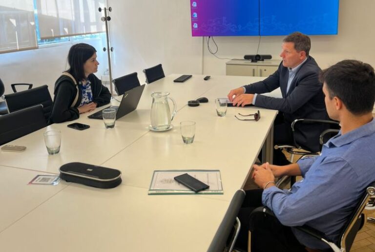 Bouvier se reunió con autoridades de Infraestructura en La Plata