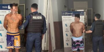 Persecución, disparos, dos detenidos y policías heridos