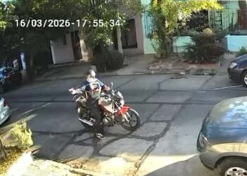 VIDEO. Le vendieron un auto con fallas y contrató a un sicario que mató a la madre