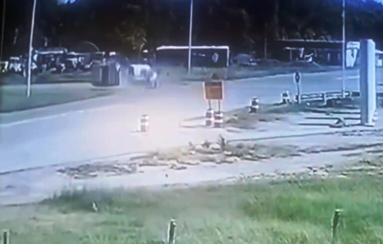 VIDEO. Otro terrible accidente en el cruce de rutas en Carmen de Areco