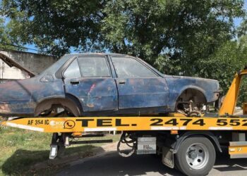 Secuestraron un auto abandonado porque tocaron timbre y no atendió nadie
