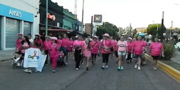 Otra exitosa edición de la Caminata Rosa con la elección de la Reina Guerrera