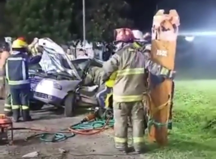 Violento choque en ruta 51 y Juan XXIII: una chica herida