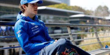 Con Franco Colapinto, arranca la actividad de la Fórmula 1 en China