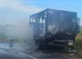 Se incendió un camión que transportaba jeans desde Pergamino