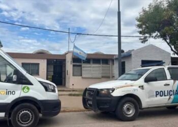 Un alumno de primaria agredió a cinco docentes en una escuela