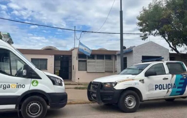 Un alumno de primaria agredió a cinco docentes en una escuela