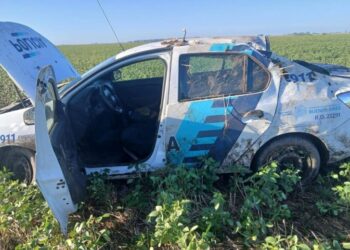 Volcó un móvil policial en la ruta