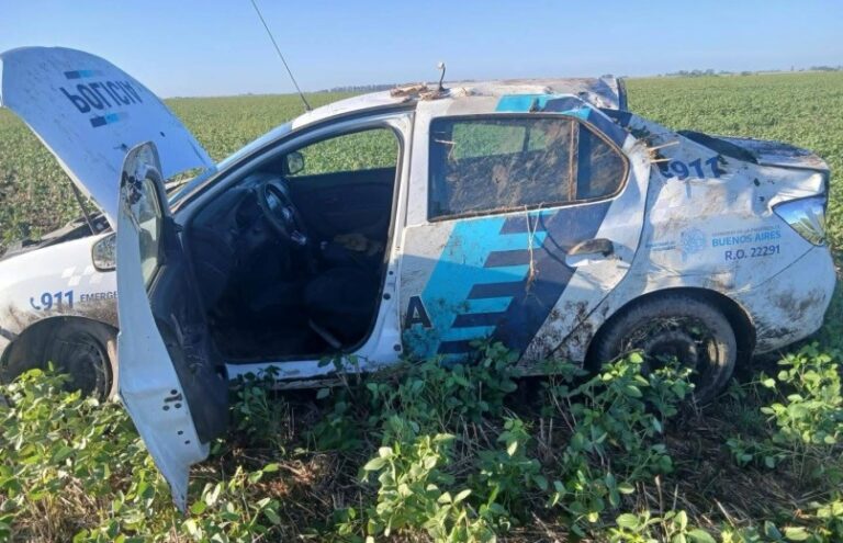 Volcó un móvil policial en la ruta
