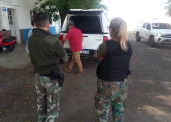 Decomisan alimentos de un camión ingresando a Arrecifes