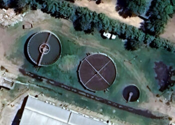 Macabro hallazgo en Sarmiento: encontraron un feto en las cloacas