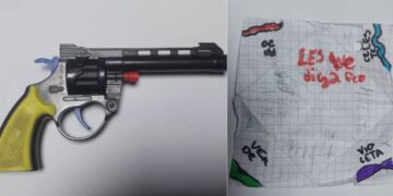 Alumno de una escuela de Arrecifes amenazó con un revólver de juguete a compañeros