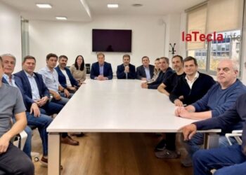 Bouvier y otros intendentes del Pro le reclamaron a Santilli por “la oposición libertaria”