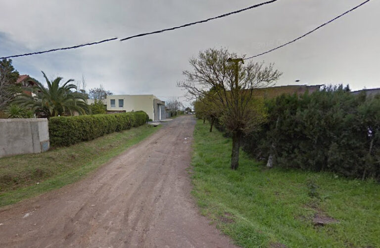 Roban herramientas de una vivienda