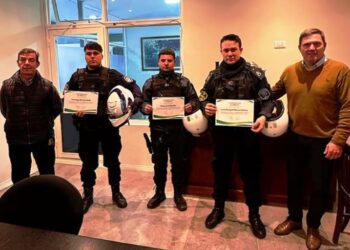 Bouvier distinguió a policías de la Sección Motorizada
