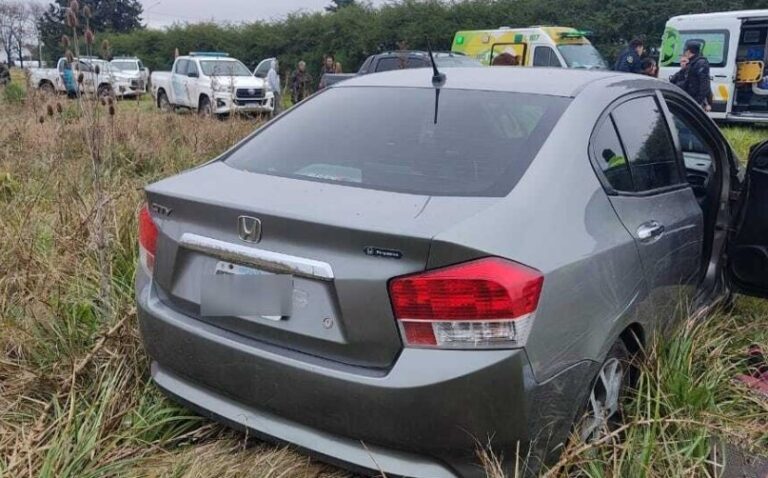 Tragedia en Pergamino: muere una joven mientras manejaba