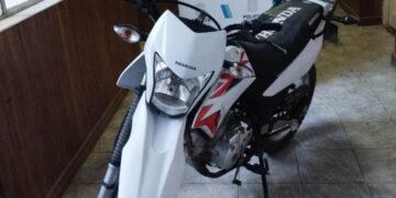 Allanaron la casa de un menor por escaparse de un control de tránsito