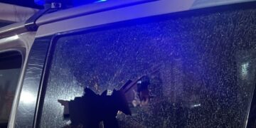 Atacan a tiros a dos policías y les roban un móvil de la Patrulla Rural