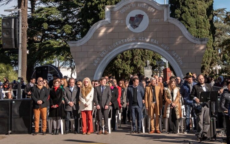 Bomba: Bouvier pide a todos sus funcionarios que le pongan a disposición su renuncia