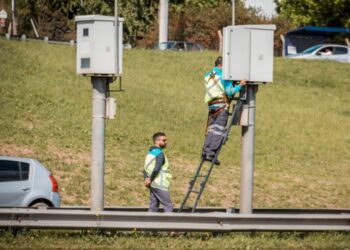 Se presenta como renovación de radares aunque el objetivo es el cobro de multas
