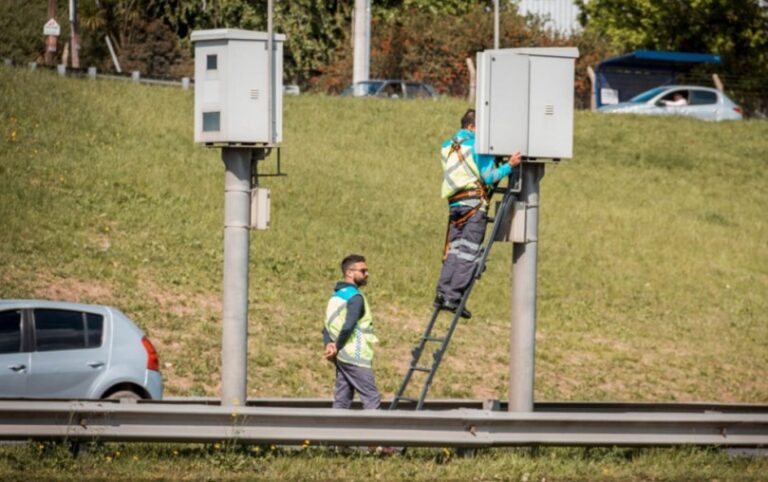 Se presenta como renovación de radares aunque el objetivo es el cobro de multas