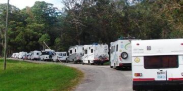 Una caravana de casas rodantes llega a Arrecifes