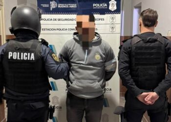 Pidió comida, se fue sin pagar y lo detuvieron