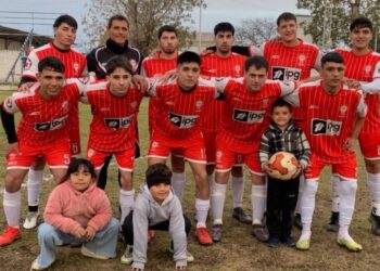 Fútbol local: Huracán y Palermo son semifinalistas