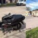 Motociclista internado tras chocar con un auto