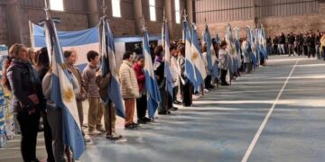 Emotiva promesa de lealtad a la Bandera en Arrecifes