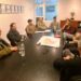Reunión entre Bouvier y la Cámara de Comercio por la calle Ricardo Gutiérrez