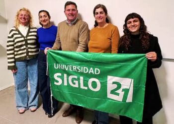 Convenio con la Universidad Siglo 21: descuentos a trabajadores municipales para estudiar