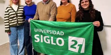 Convenio con la Universidad Siglo 21: descuentos a trabajadores municipales para estudiar