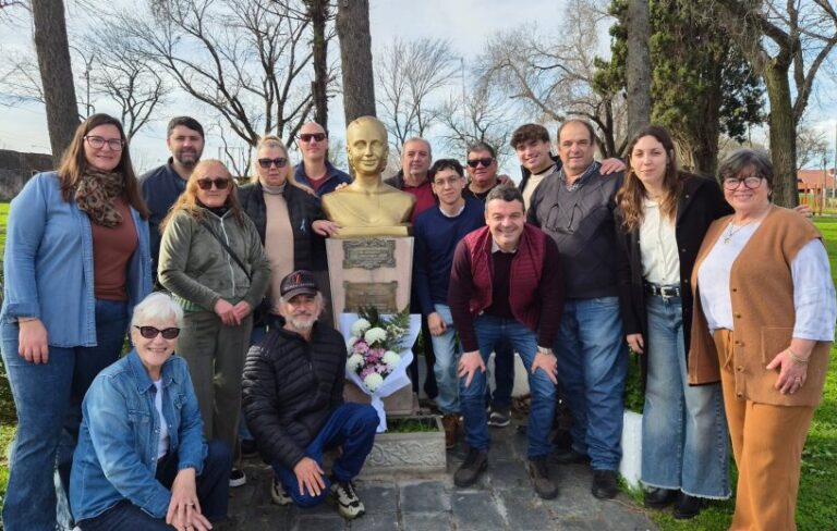 Homenaje a Eva Perón a 74 años de su fallecimiento