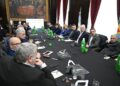 La Provincia recibió a intendentes peronistas para ayudarlos ante la crisis