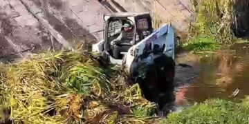 Limpiaron el Arroyo del Pueblo y canales ante el anuncio de intensas lluvias