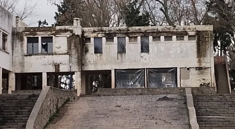Reclamos por el estado del Balneario Municipal de Arrecifes
