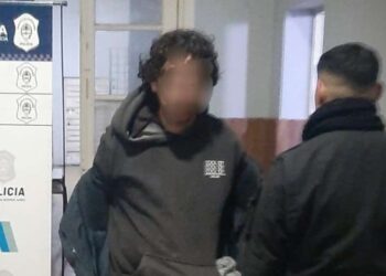 Lo agarraron cuando intentó escapar con una faca
